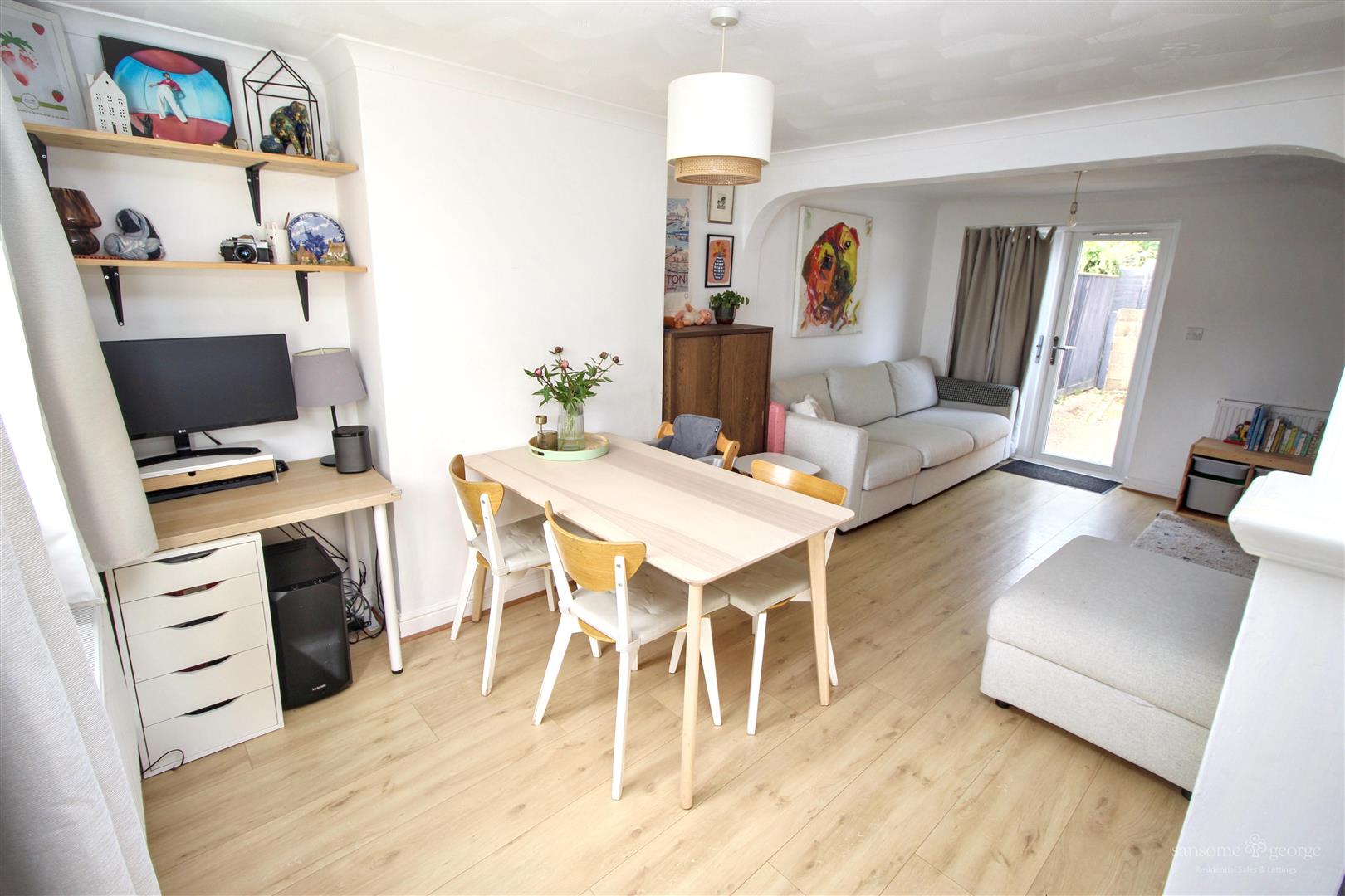 Chapel Hill, Tilehurst, Reading